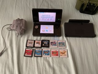 Nintendo 3DS Nera + Caricabatterie + Giochi LEGGI