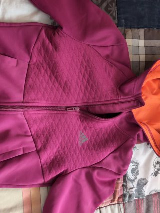 Chaqueta deportiva Adidas morada con cremallera