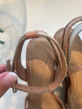 Sandalias de cuña Tommy Hilfiger – Como nuevas