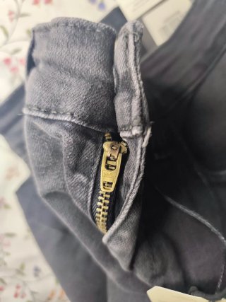 Pantalón Levis talla M 38 28x32