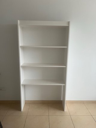 Estanteria blanca (no desmontable, no envio)