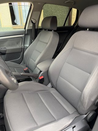 Volkswagen Golf 2004