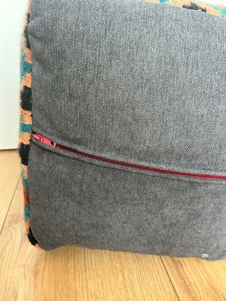 Pouf in lana kilim