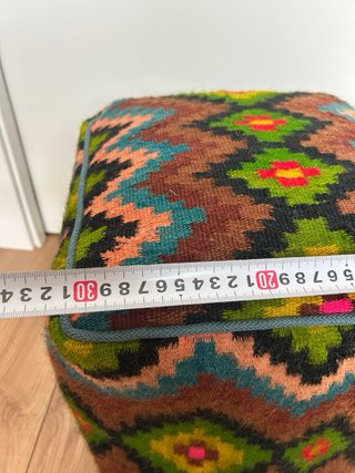 Pouf in lana kilim