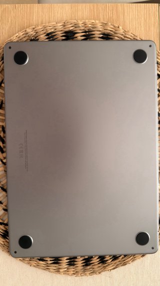 Macbook Air 13,6” con chip M2 Apple 8Gb/SSD 256 Gb
