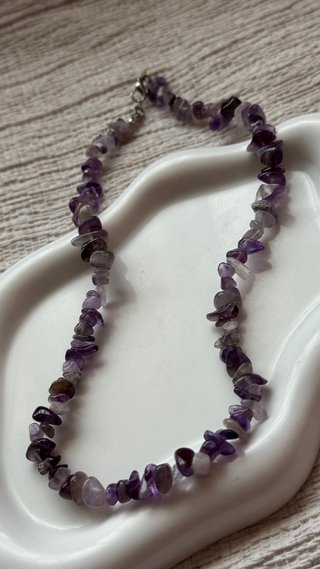 Collana girocollo in pietra color viola ametista