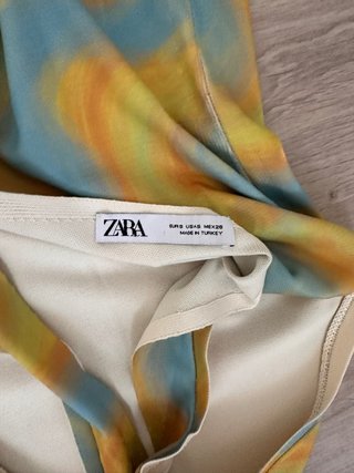 Lote de tres vestidos y falda, Zara y firma NTB