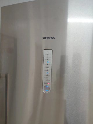Frigorifico combi siemens plata ( no enfria)