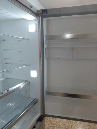 Frigorifico combi siemens plata ( no enfria)