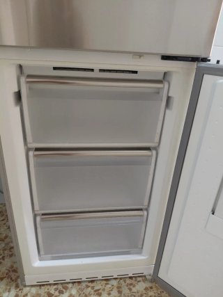Frigorifico combi siemens plata ( no enfria)