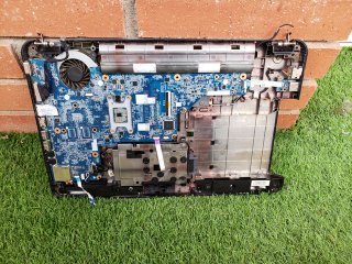 Carcasa Inferior + Placa base HP G6 Series
