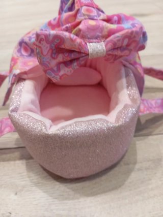 Cuna muñecas