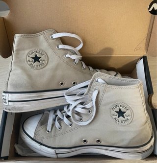 converse beige