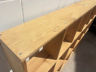 Estantería madera pino natural LUFE
