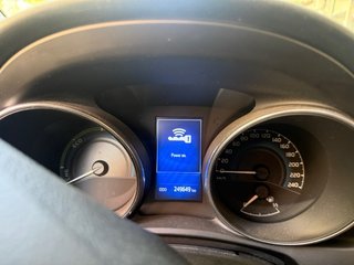 Toyota Auris Hibrido 1.8 vvt-i 136