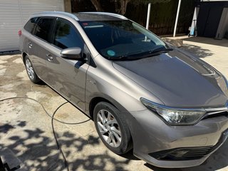 Toyota Auris Hibrido 1.8 vvt-i 136