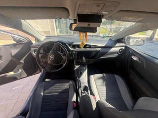 Toyota Auris Hibrido 1.8 vvt-i 136