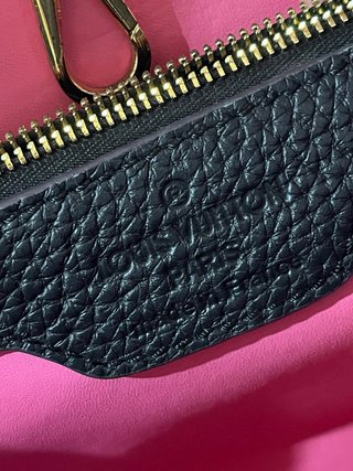 Bolso Louis Vuitton Capucines MM (original 2013)
