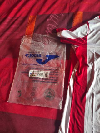 Camiseta Joma. Talla M. A estrenar