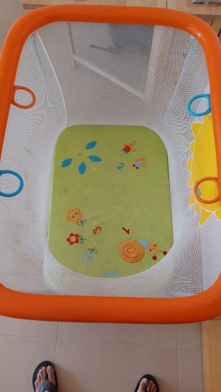 Parque infantil Brevi, como nuevo