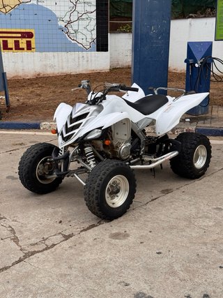 Yamaha Raptor 700R Blanca