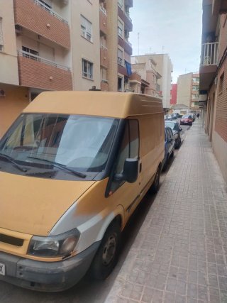 Ford E-Transit 2005