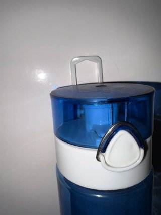 Botella de agua de el Real Madrid.