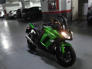 Moto Kawasaki 1000 SX 142 cv
