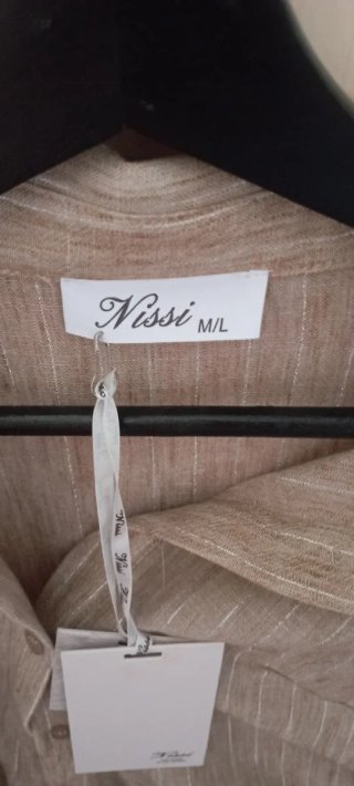 Vestido nuevos con la etiqueta .