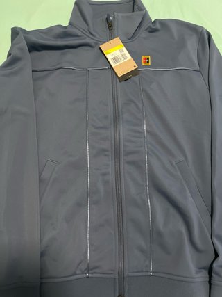 Sudadera Nike Court. Nueva.