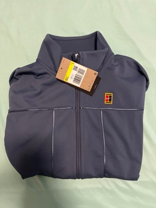 Sudadera Nike Court. Nueva.