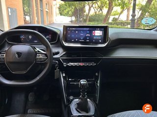 Peugeot 2008 Allure Gasolina 100 S&S 6 Vel. MAN