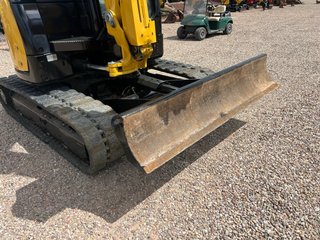 Mini excavadora YANMAR VIO50