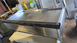Vendo plancha industrial de butano