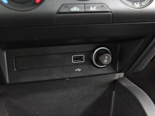 SKODA FABIA ambition +