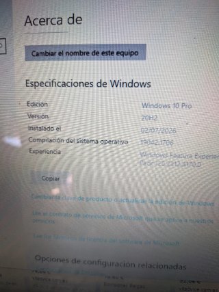 Portátil Lenovo táctil.