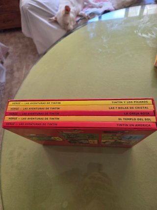 Estuche pack de 5 libros.  Las Aventuras de Tintin