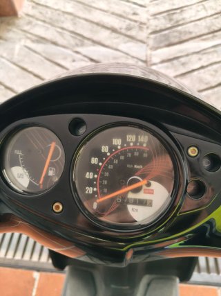 Aprilia sr motard 125