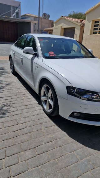 Audi A4 S-LINE