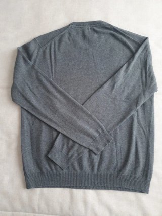 Camisola homem em V cinzenta Cortefiel T. M