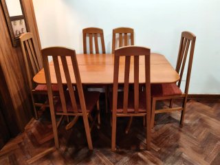 Mesa de comedor de libro + 6 sillas a juego