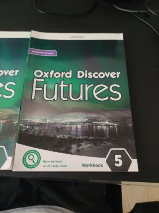 Oxford Discover Futures 5. Student Book + Workbook