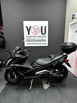 Maxi scooter Kymco AK