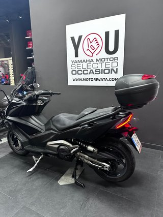 Maxi scooter Kymco AK