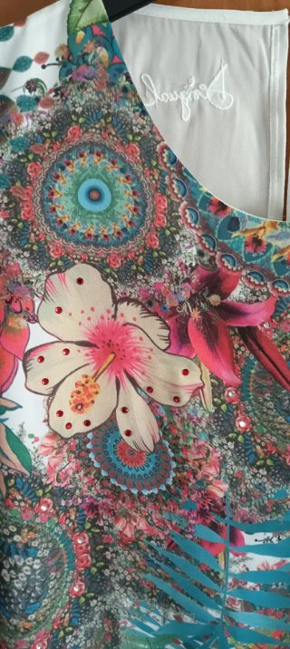 Blusa Desigual, T XXL como nueva