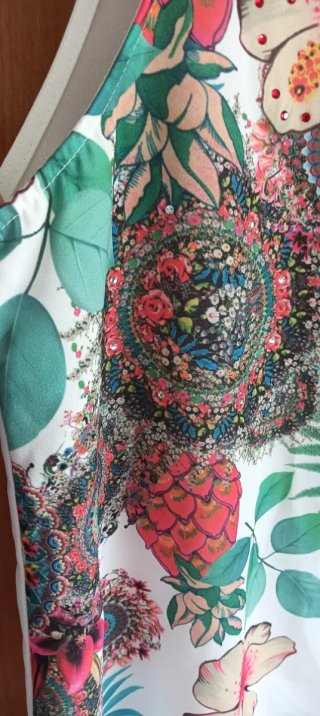 Blusa Desigual, T XXL como nueva