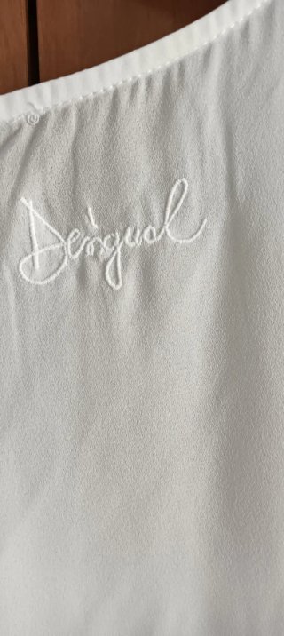 Blusa Desigual, T XXL como nueva