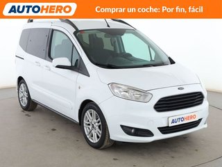 Ford Tourneo Courier 1.0 EcoBoost Titanium
