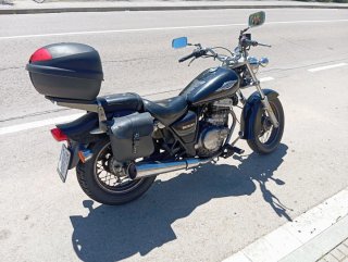Suzuki Marauder 250