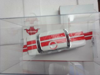 Coche Scalextric r8 analógico. No negociable
